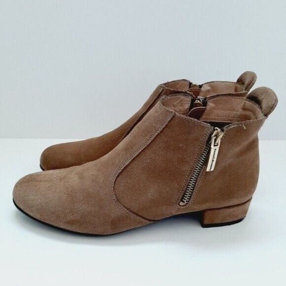 RUSSELL & BROMLEY Suede Ankle Boots Low Heel Side Zippers Beige Sz 7.5 - Picture 6 of 11